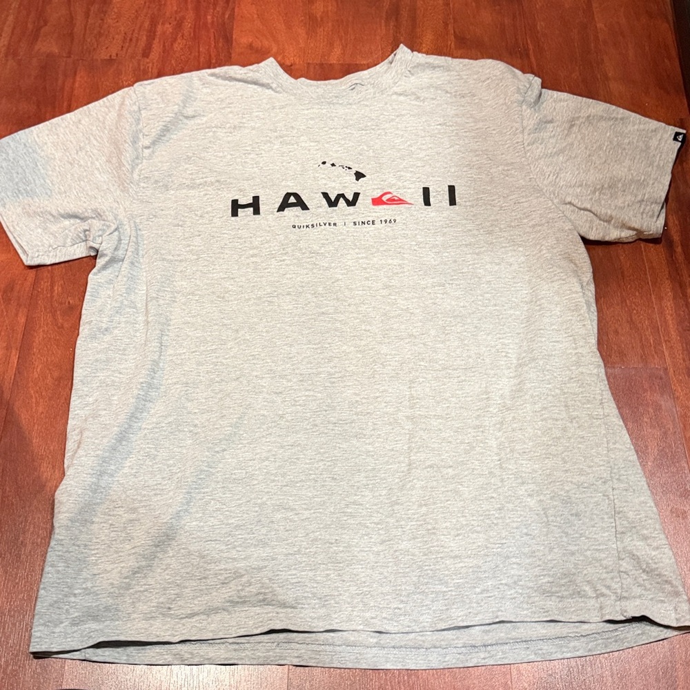 size XL Quiksilver grey men’s hawaii graphic t shirt